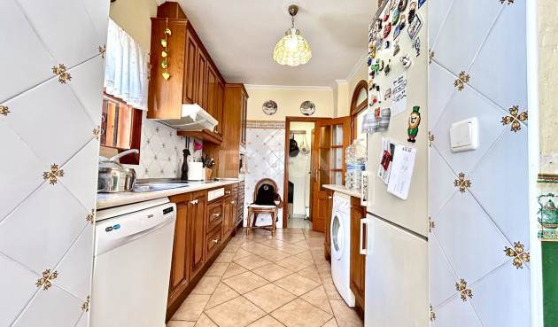 Resale - Villa - La Zenia - Costa Blanca