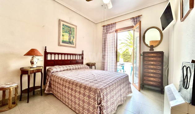 Resale - Villa - La Zenia - Costa Blanca