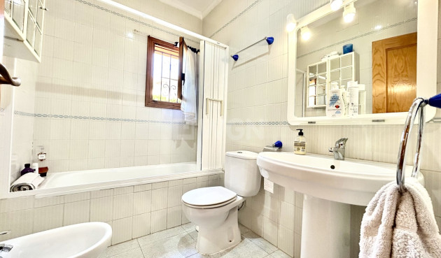 Resale - Villa - La Zenia - Costa Blanca