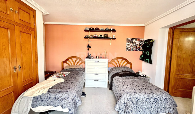 Resale - Villa - La Zenia - Costa Blanca