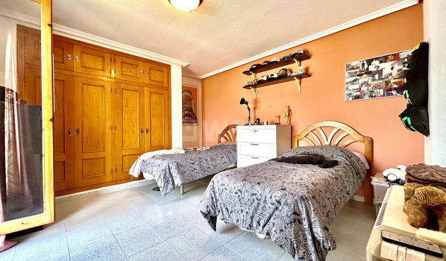 Resale - Villa - La Zenia - Costa Blanca