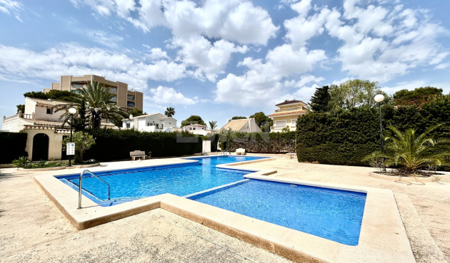 Resale - Villa - La Zenia - Costa Blanca