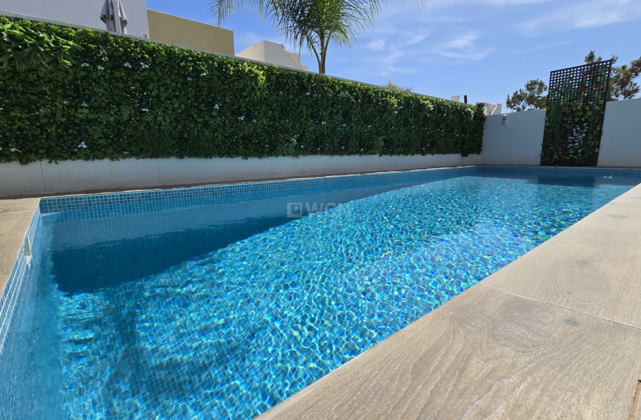 Odsprzedaż - Villa - Los Montesinos - Costa Blanca