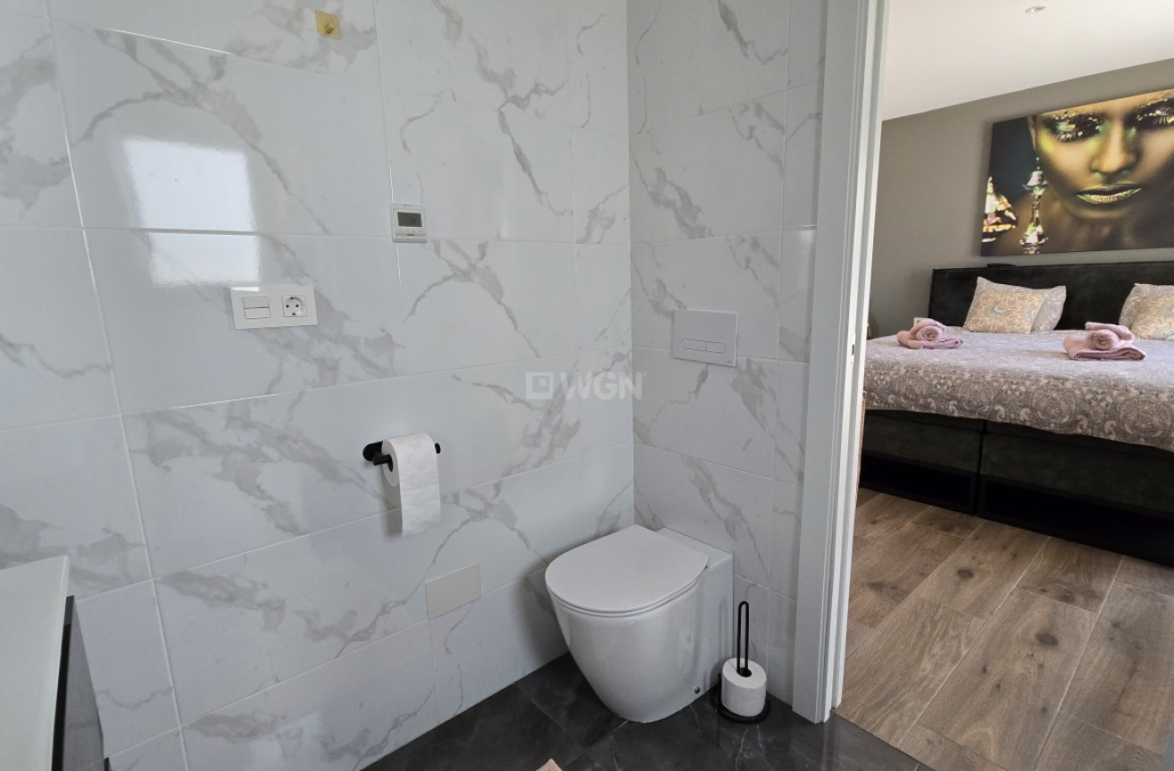 Odsprzedaż - Villa - Los Montesinos - Costa Blanca