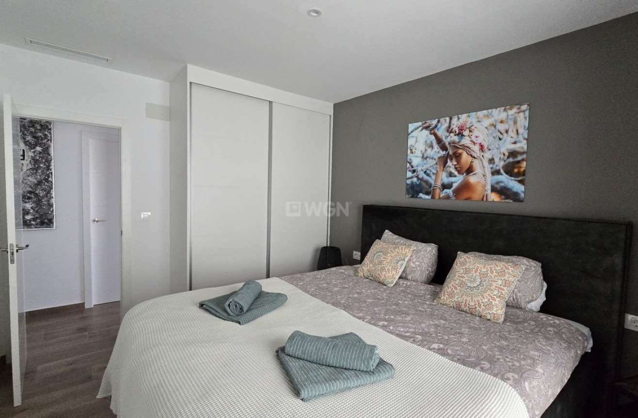 Odsprzedaż - Villa - Los Montesinos - Costa Blanca