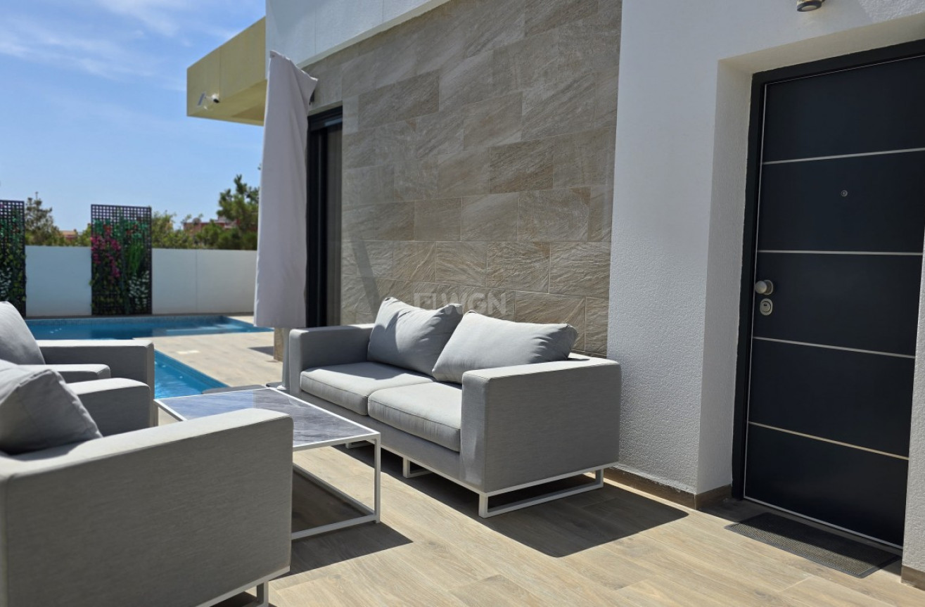 Odsprzedaż - Villa - Los Montesinos - Costa Blanca