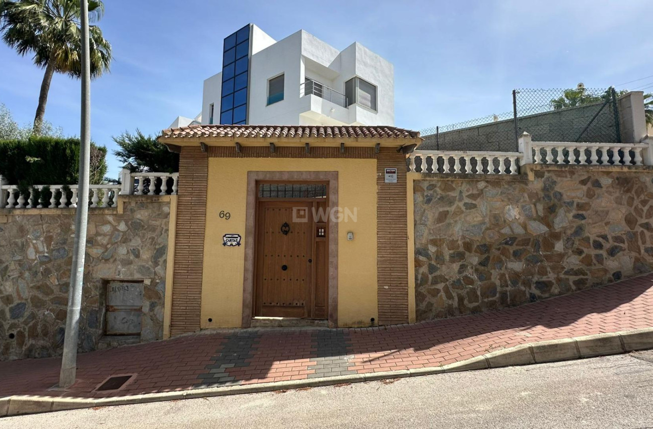 Resale - Villa - Torrevieja - Los Balcones - Los Altos del Edén