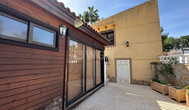 Resale - Villa - Torrevieja - Los Balcones - Los Altos del Edén