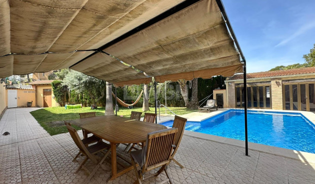 Resale - Villa - Torrevieja - Los Balcones - Los Altos del Edén