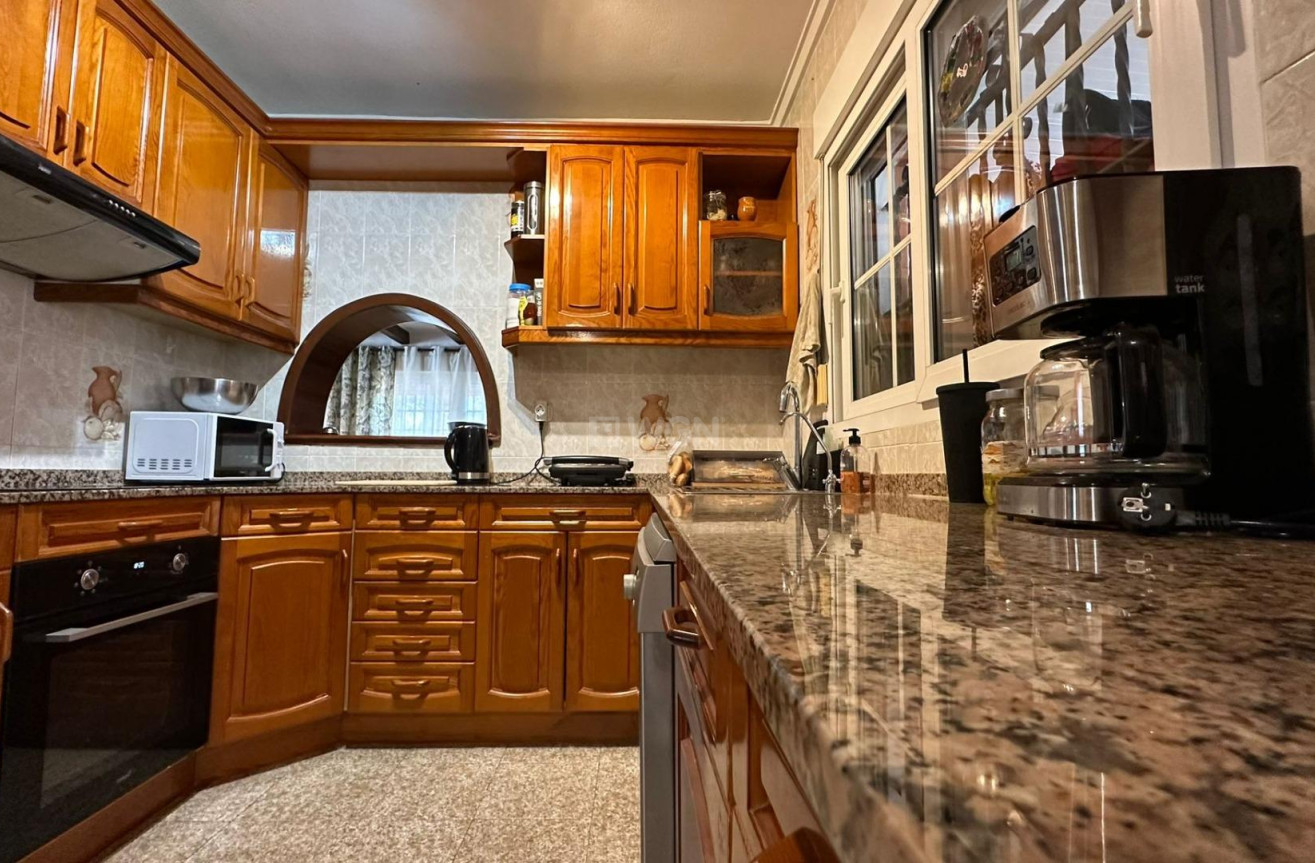 Resale - Villa - Torrevieja - Los Balcones - Los Altos del Edén