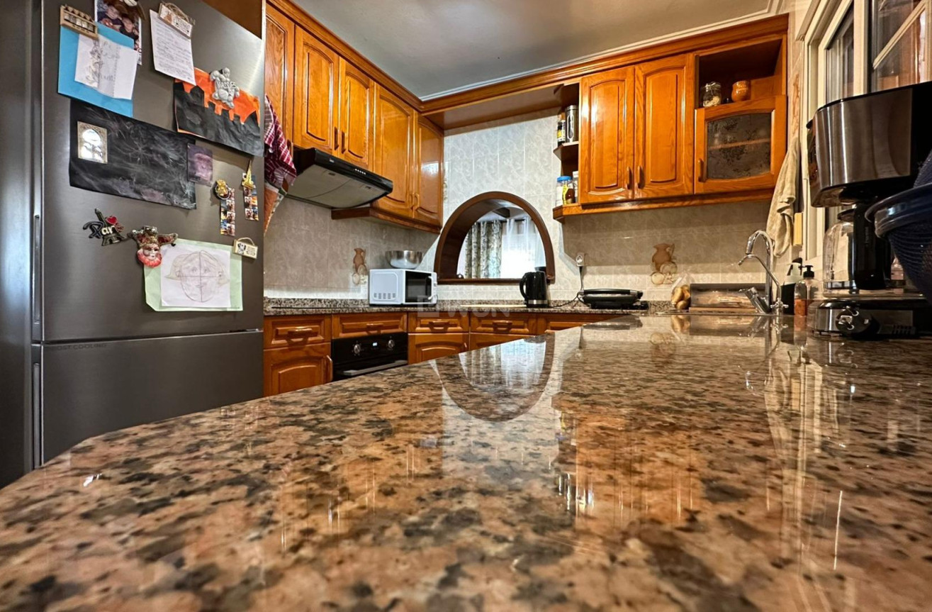 Resale - Villa - Torrevieja - Los Balcones - Los Altos del Edén