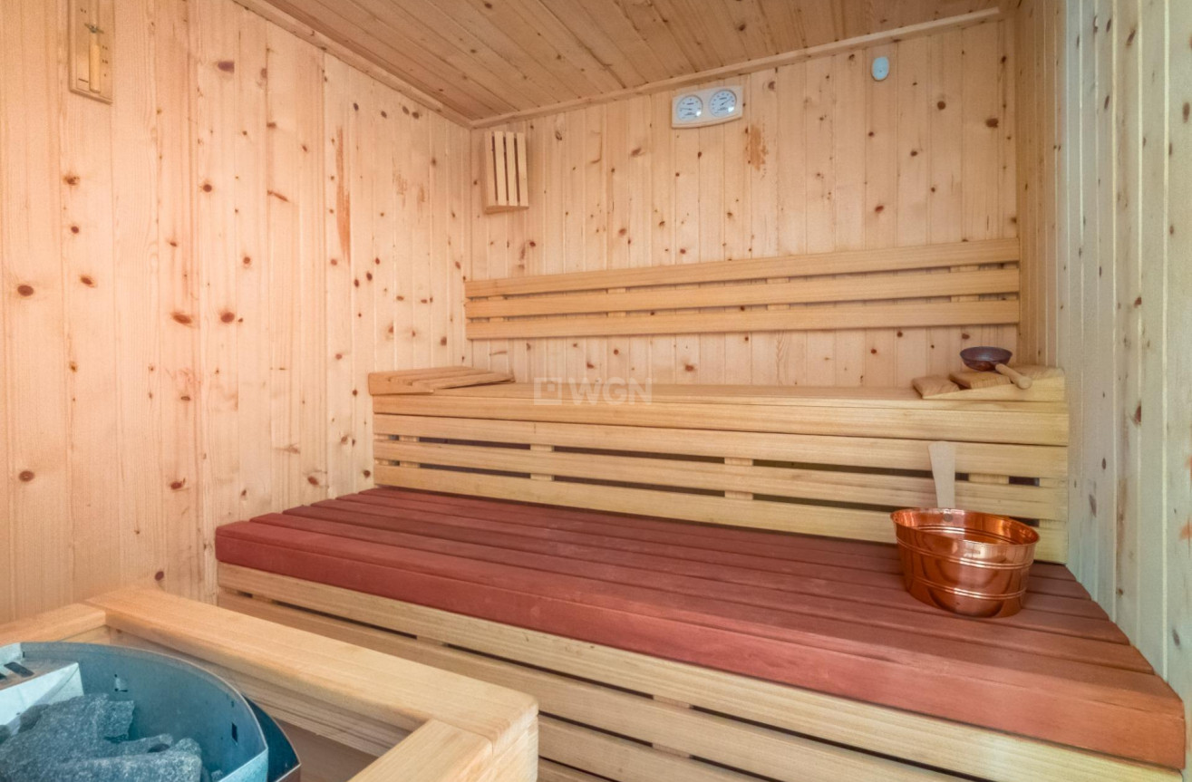 Odsprzedaż - Mieszkanie w bloku - Torrevieja - Estacion De Autobuses