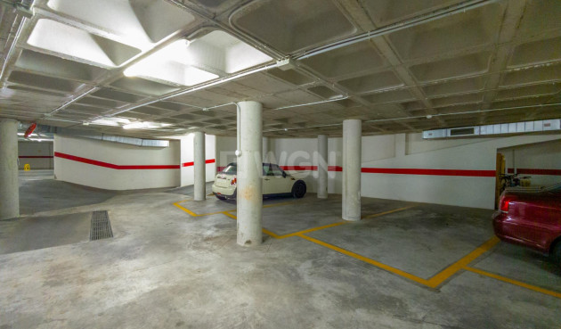 Odsprzedaż - Mieszkanie w bloku - Torrevieja - Estacion De Autobuses