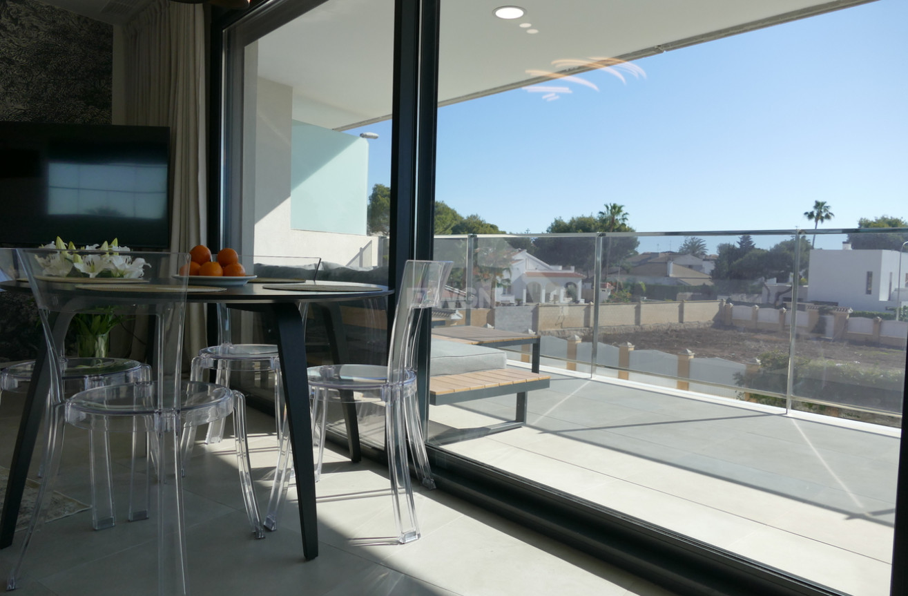 Odsprzedaż - Mieszkanie w bloku - Dehesa de Campoamor - Costa Blanca