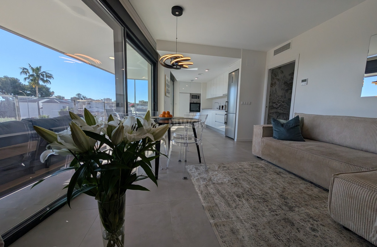 Odsprzedaż - Mieszkanie w bloku - Dehesa de Campoamor - Costa Blanca