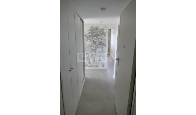 Odsprzedaż - Mieszkanie w bloku - Dehesa de Campoamor - Costa Blanca