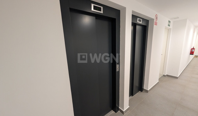 Odsprzedaż - Mieszkanie w bloku - Dehesa de Campoamor - Costa Blanca