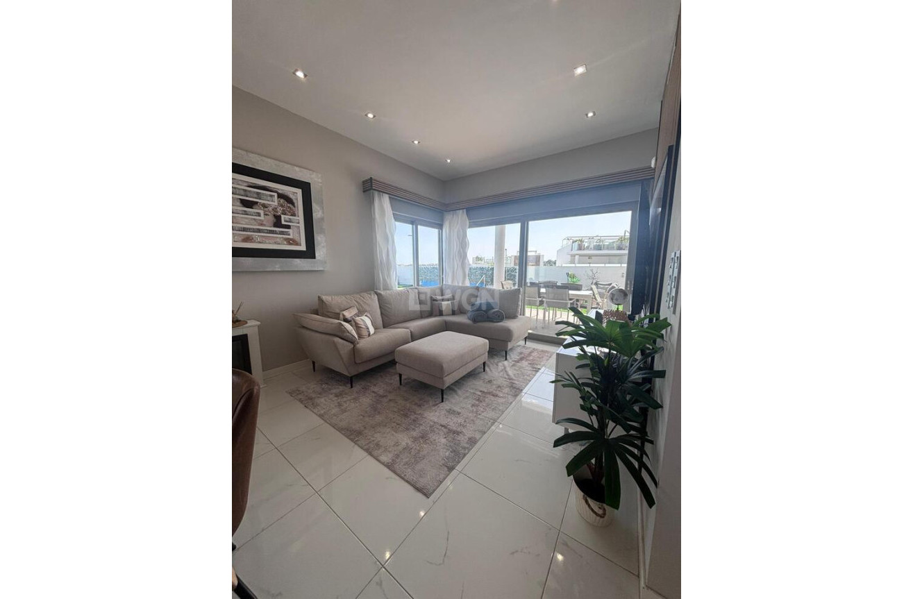 Odsprzedaż - Villa - Villamartin - Costa Blanca