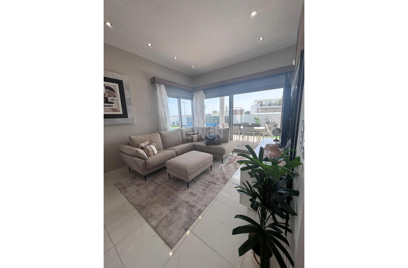 Odsprzedaż - Villa - Villamartin - Costa Blanca