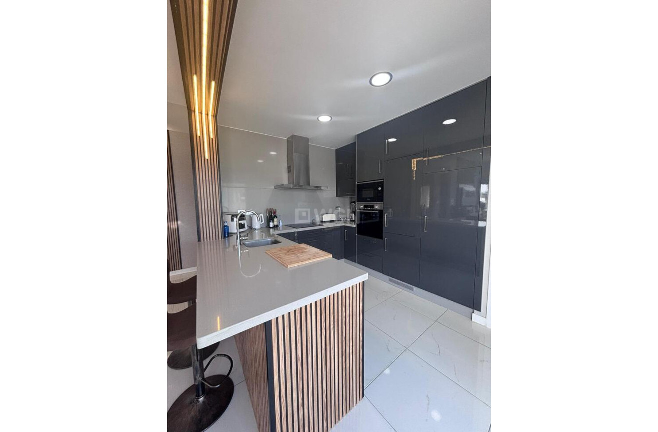 Odsprzedaż - Villa - Villamartin - Costa Blanca