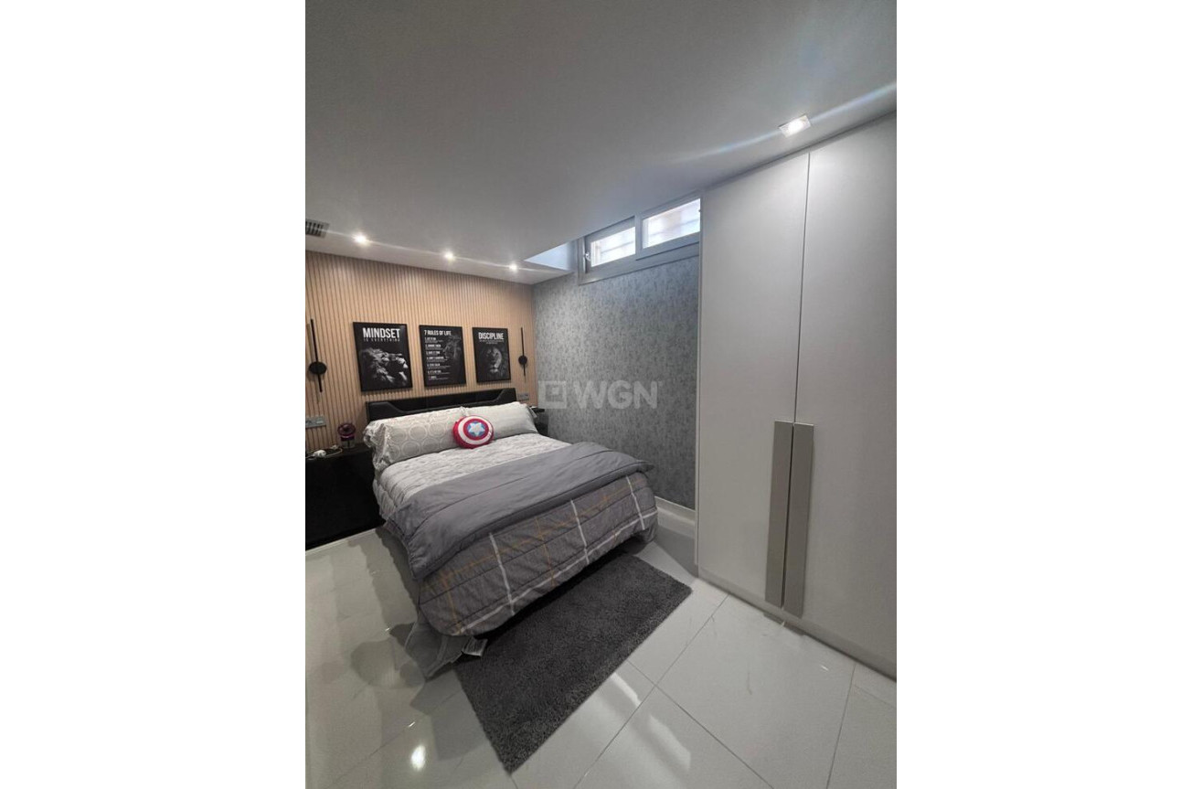 Odsprzedaż - Villa - Villamartin - Costa Blanca