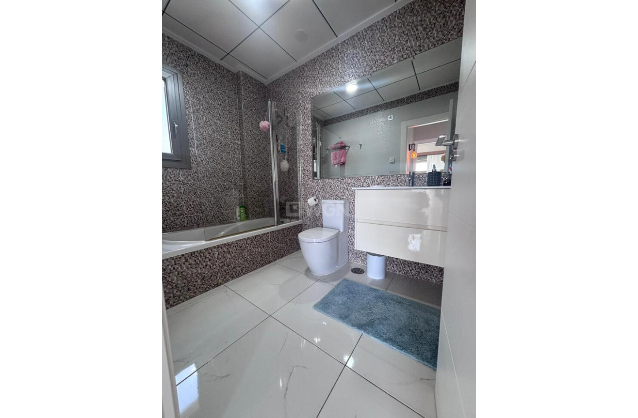 Odsprzedaż - Villa - Villamartin - Costa Blanca