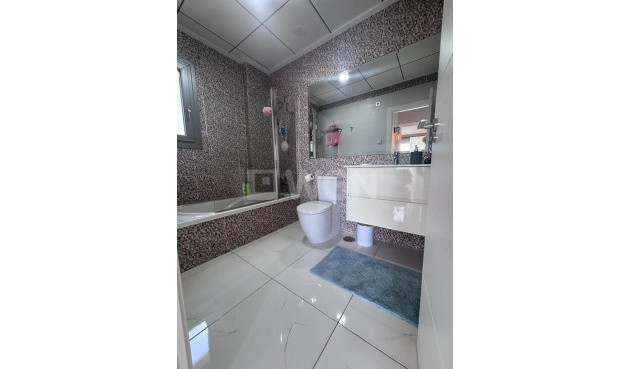 Odsprzedaż - Villa - Villamartin - Costa Blanca