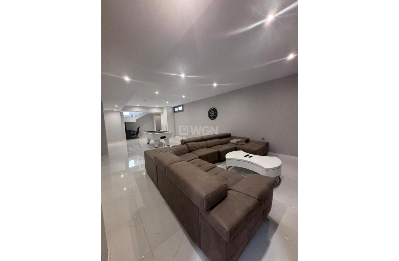 Odsprzedaż - Villa - Villamartin - Costa Blanca