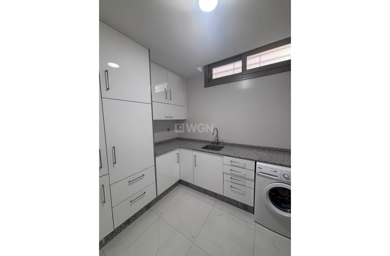 Odsprzedaż - Villa - Villamartin - Costa Blanca