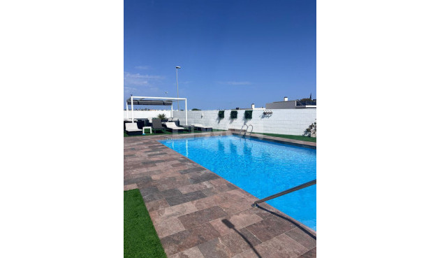 Odsprzedaż - Villa - Villamartin - Costa Blanca