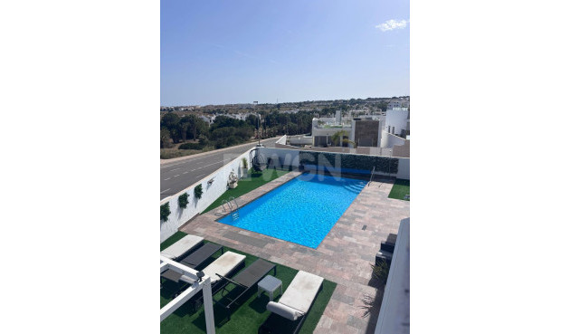 Odsprzedaż - Villa - Villamartin - Costa Blanca