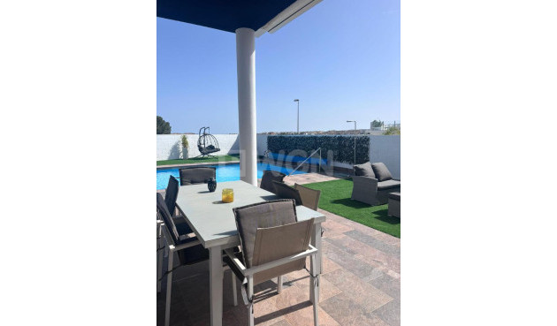 Odsprzedaż - Villa - Villamartin - Costa Blanca