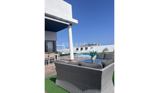 Odsprzedaż - Villa - Villamartin - Costa Blanca