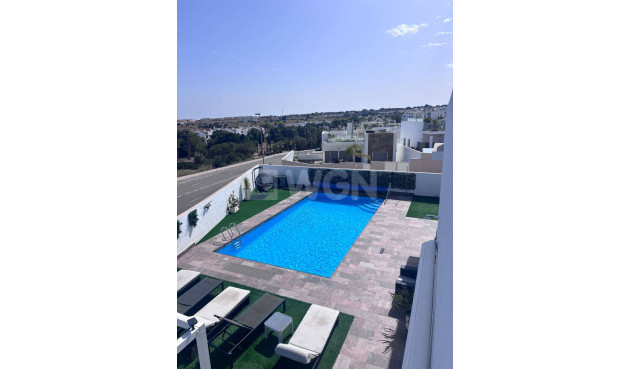 Odsprzedaż - Villa - Villamartin - Costa Blanca