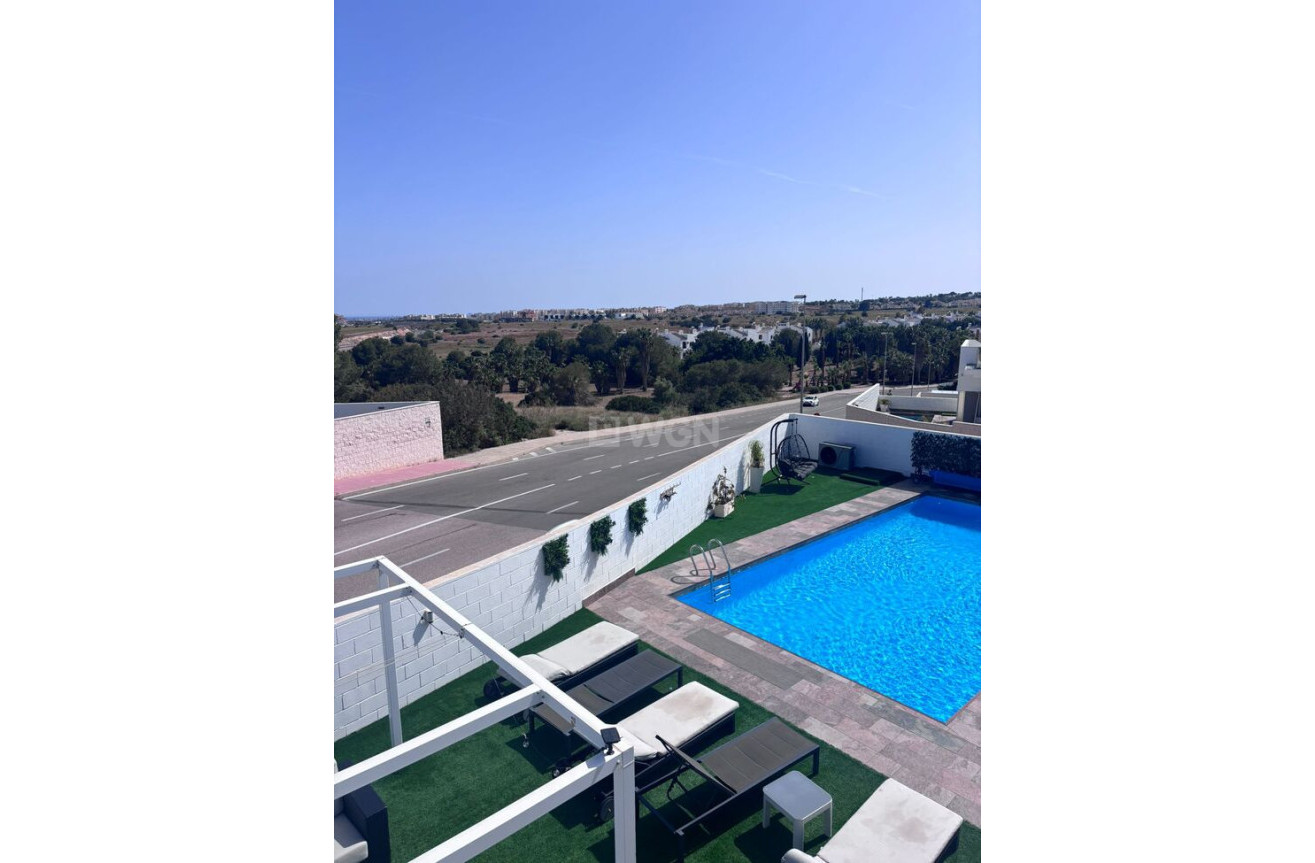 Odsprzedaż - Villa - Villamartin - Costa Blanca