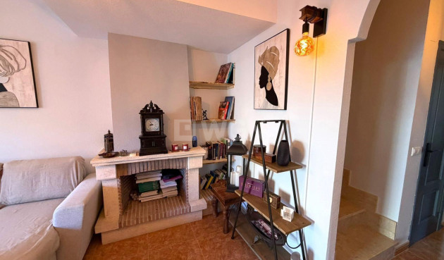 Odsprzedaż - Villa - Orihuela Costa - Villamartín