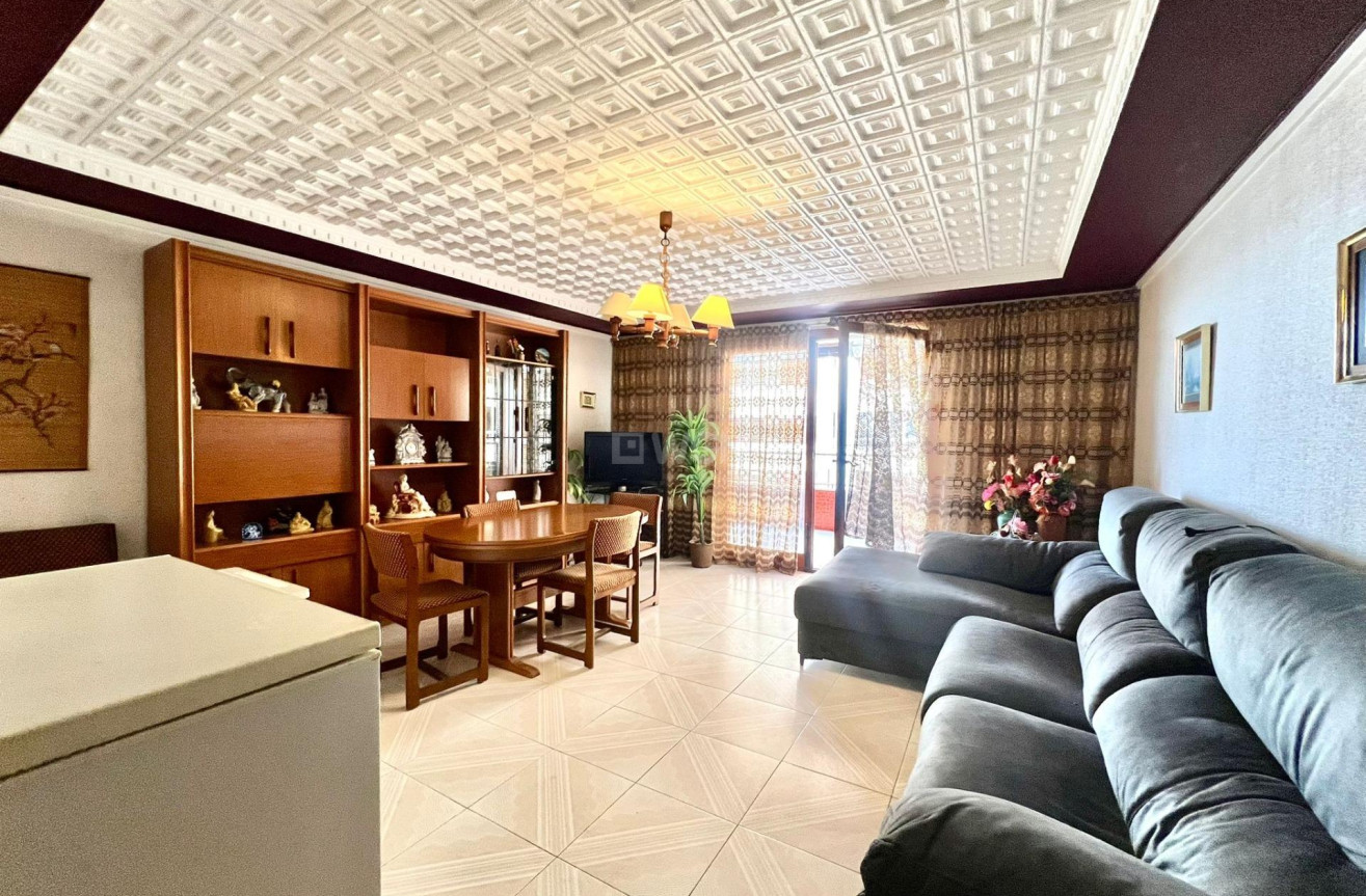 Odsprzedaż - Mieszkanie w bloku - Torrevieja - Acequion