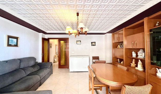 Odsprzedaż - Mieszkanie w bloku - Torrevieja - Acequion