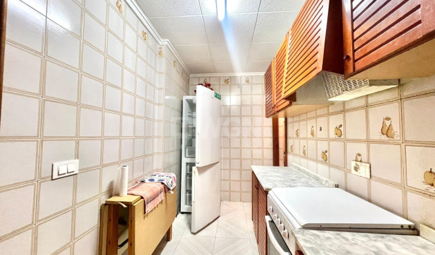 Odsprzedaż - Mieszkanie w bloku - Torrevieja - Acequion