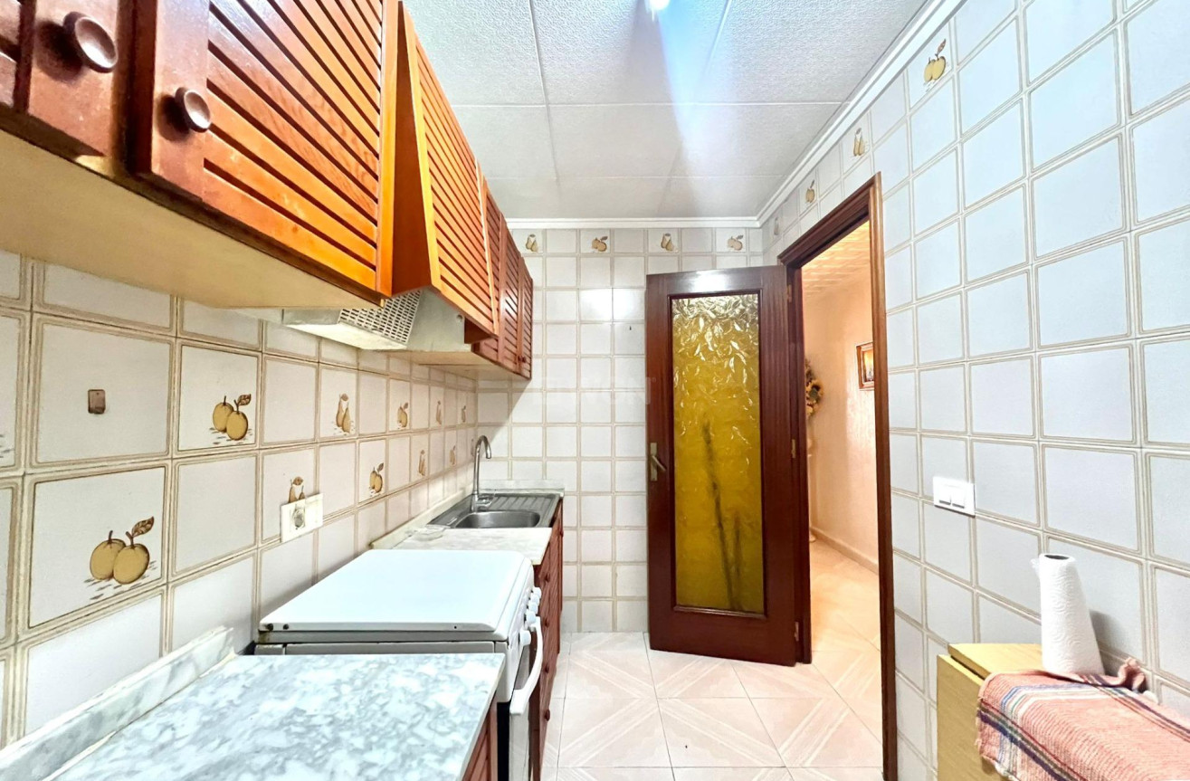 Odsprzedaż - Mieszkanie w bloku - Torrevieja - Acequion