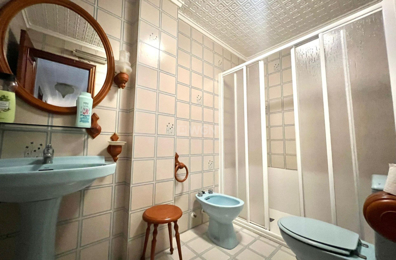 Odsprzedaż - Mieszkanie w bloku - Torrevieja - Acequion