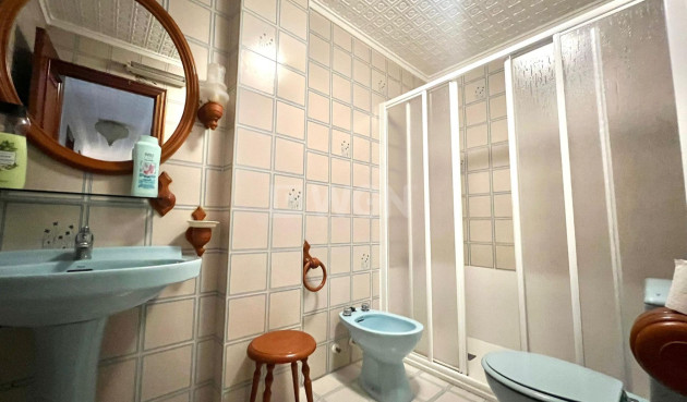 Odsprzedaż - Mieszkanie w bloku - Torrevieja - Acequion