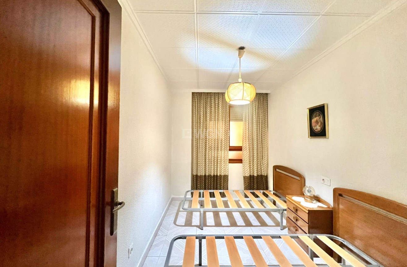 Odsprzedaż - Mieszkanie w bloku - Torrevieja - Acequion