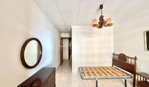 Odsprzedaż - Mieszkanie w bloku - Torrevieja - Acequion