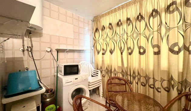 Odsprzedaż - Mieszkanie w bloku - Torrevieja - Acequion