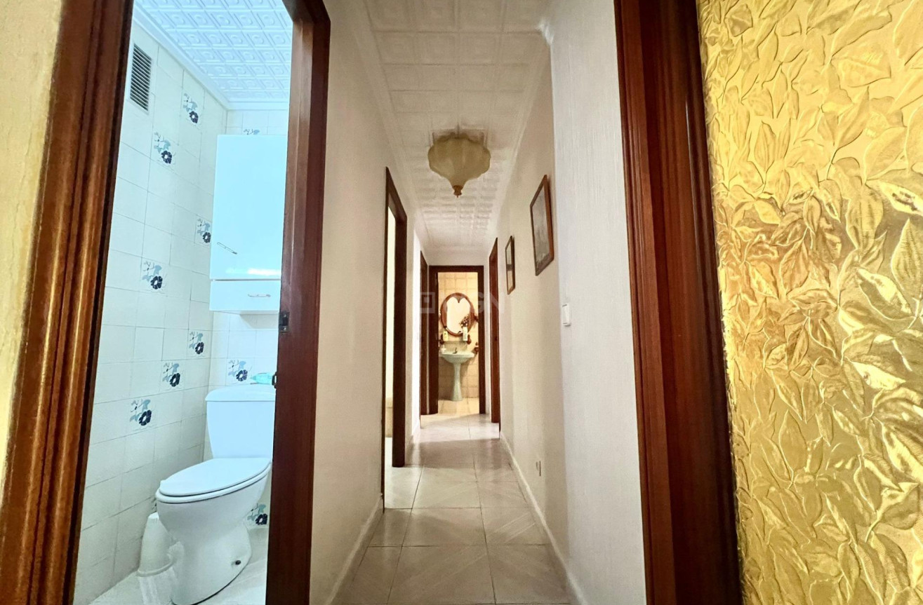 Odsprzedaż - Mieszkanie w bloku - Torrevieja - Acequion