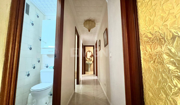 Odsprzedaż - Mieszkanie w bloku - Torrevieja - Acequion