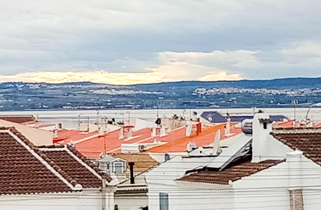 Odsprzedaż - Villa - Torrevieja - La Siesta