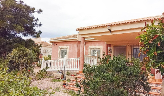 Odsprzedaż - Villa - Torrevieja - La Siesta