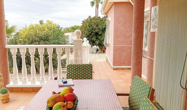 Odsprzedaż - Villa - Torrevieja - La Siesta